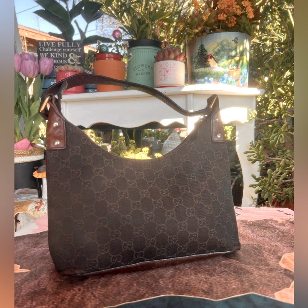 GUCCI made in Italy vintage women purse